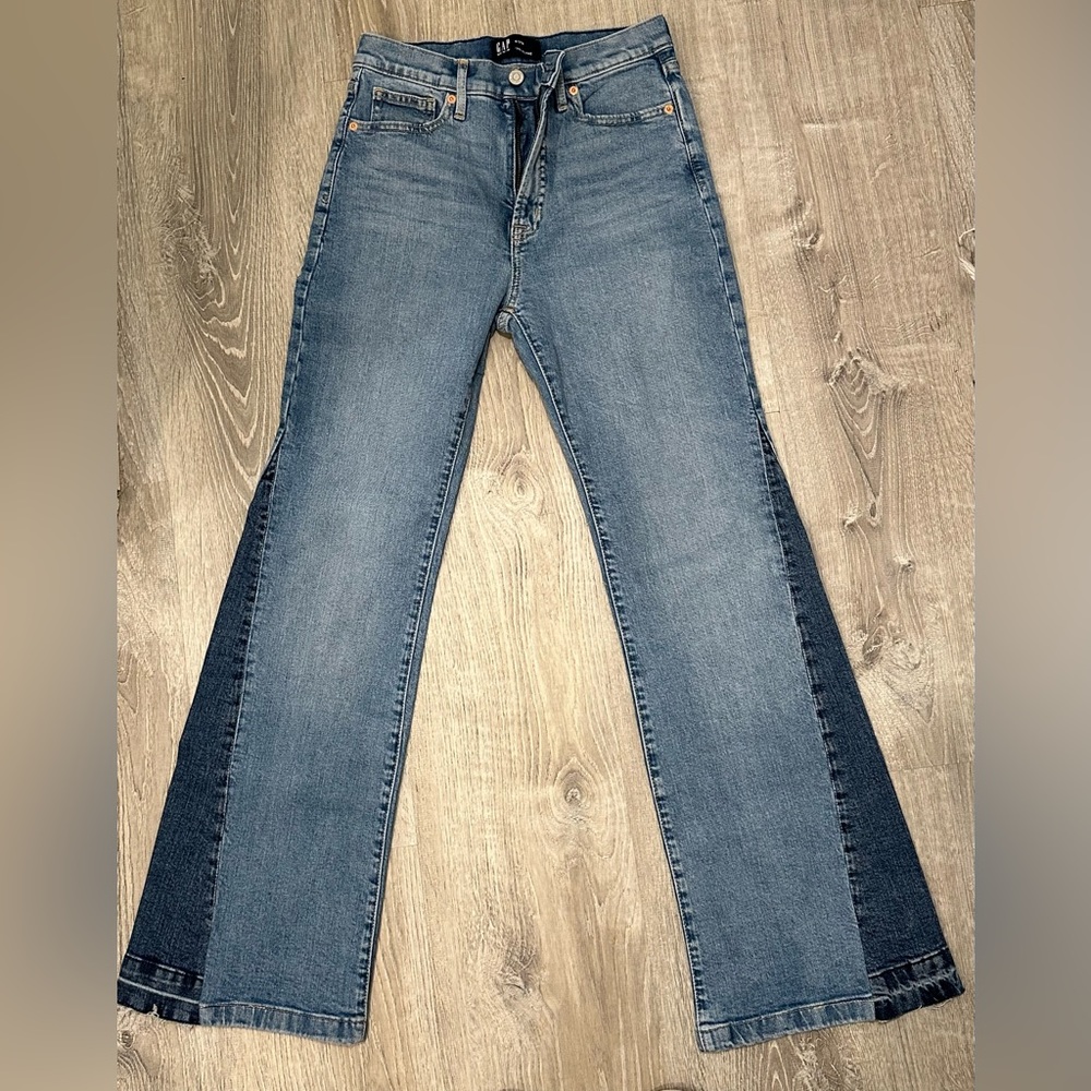 Gap 70s Flare